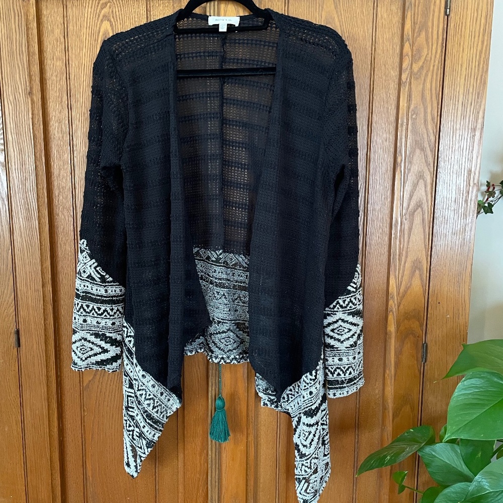 Hailey &  Co fly away cover up NWOT